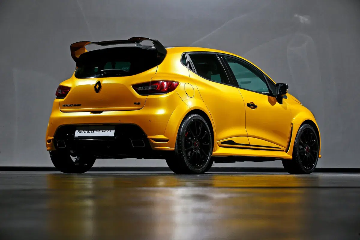 Renault Clio RS: una versione speciale al GP di Monaco (2)