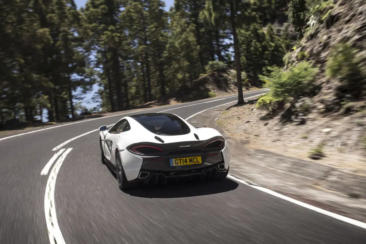 McLaren 570GT, quella “comoda” (3)