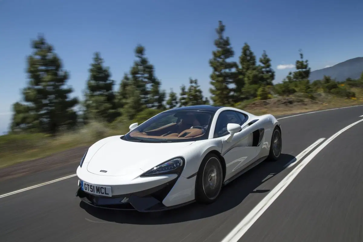 McLaren 570GT, quella “comoda” (4)