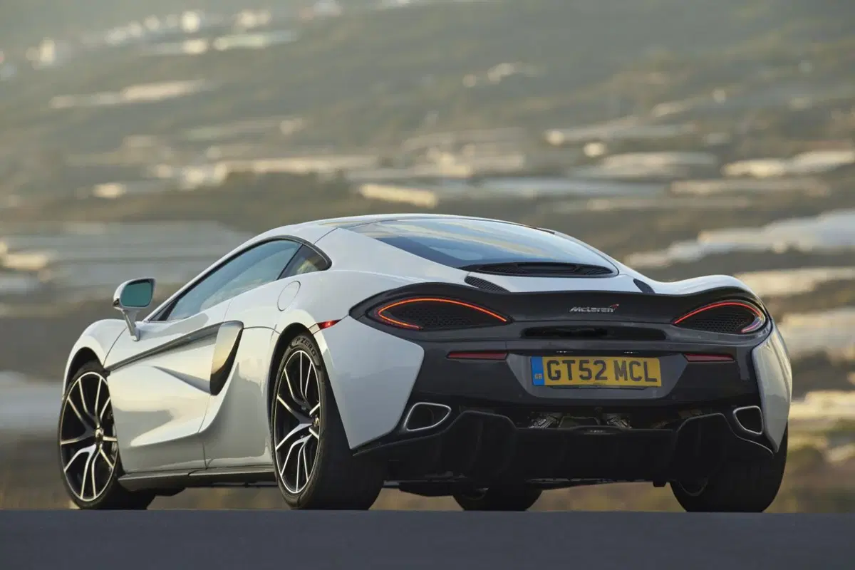McLaren 570GT, quella “comoda” (13)