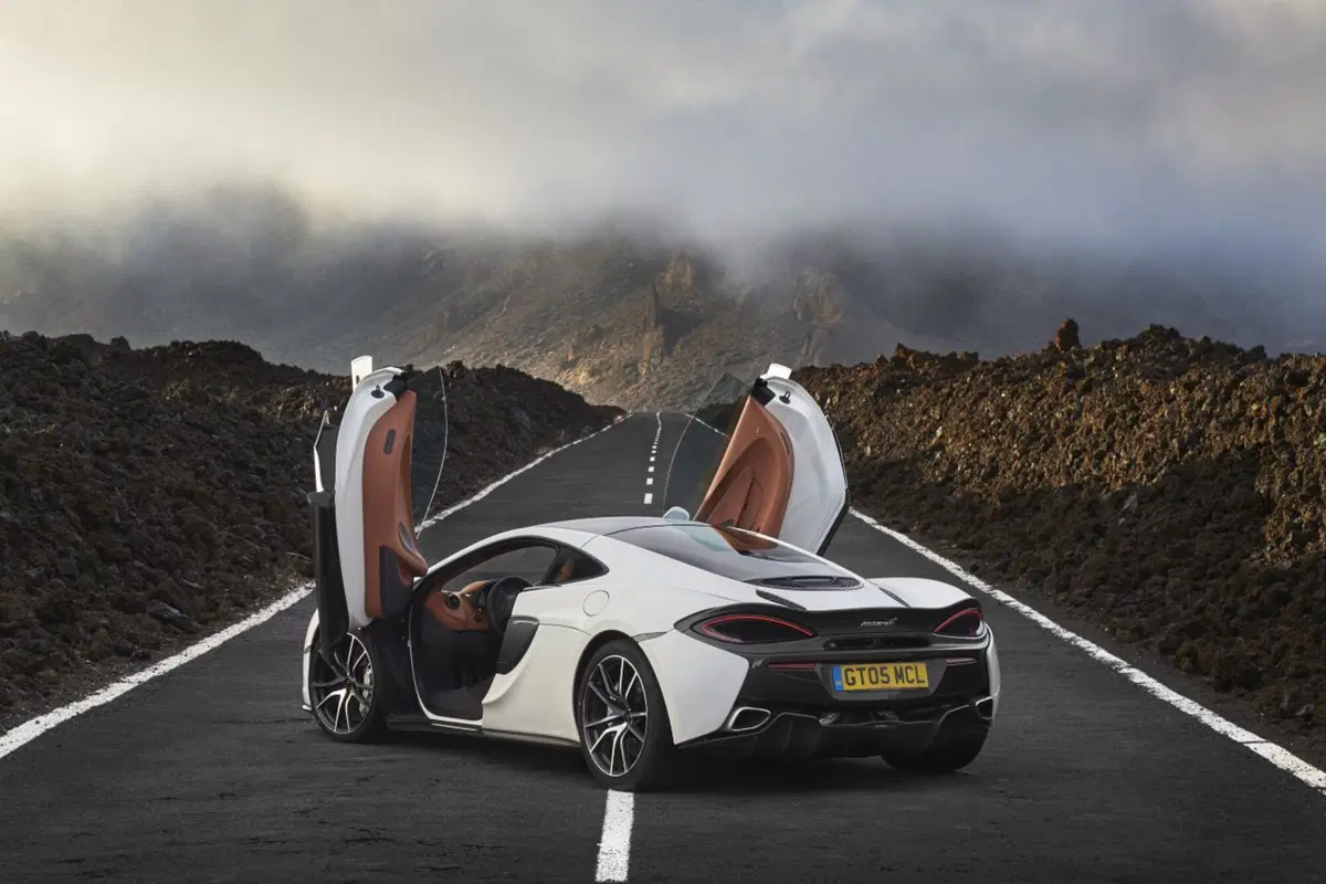 McLaren 570GT, quella “comoda” (18)