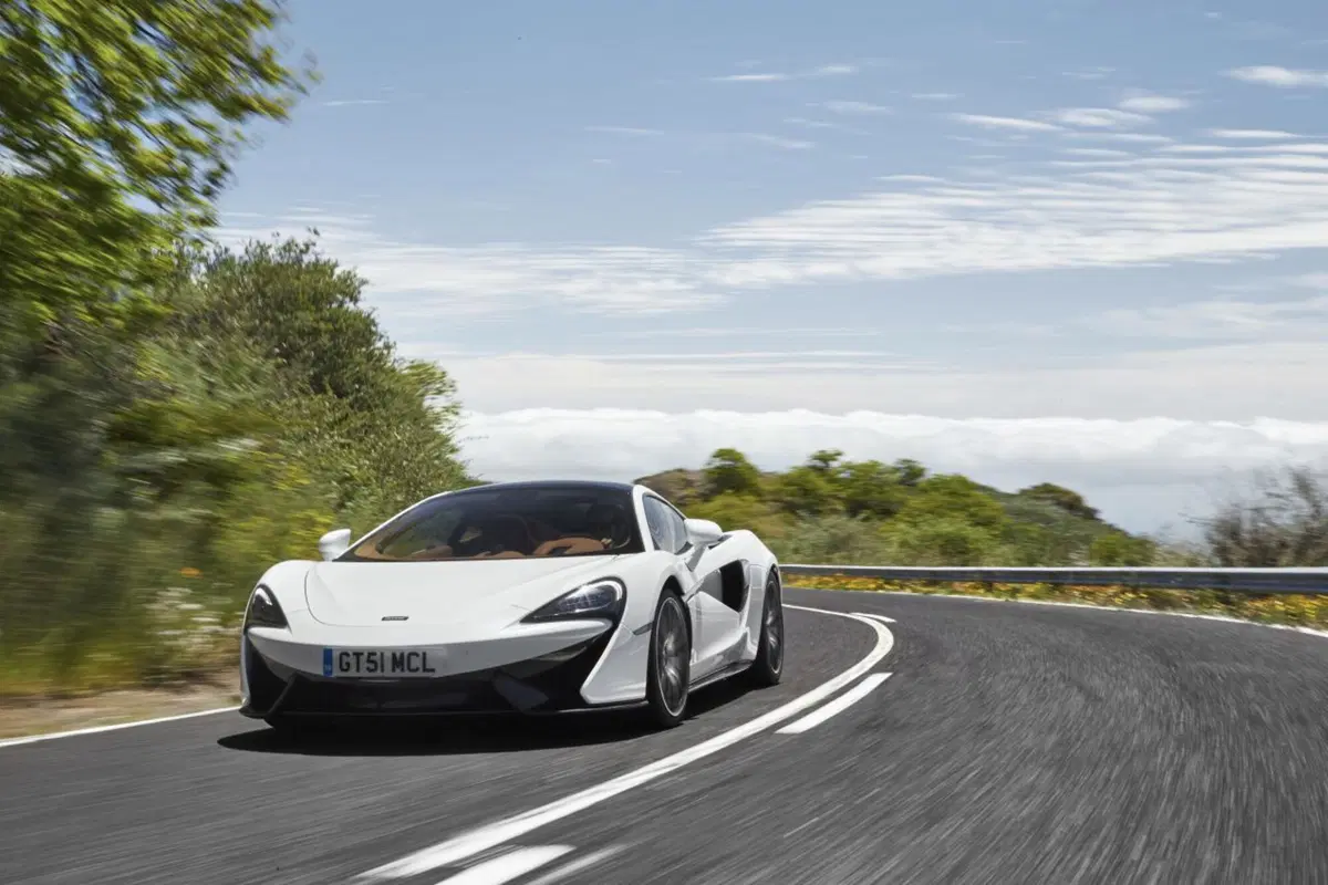 McLaren 570GT, quella “comoda” (40)
