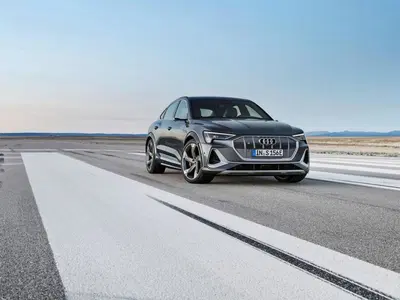 e-tron S (anche Sportback) Trimotore: l&rsquo;elettrica integrale tutta Audi &egrave; davvero &ldquo;da sparo silenzioso&rdquo;?