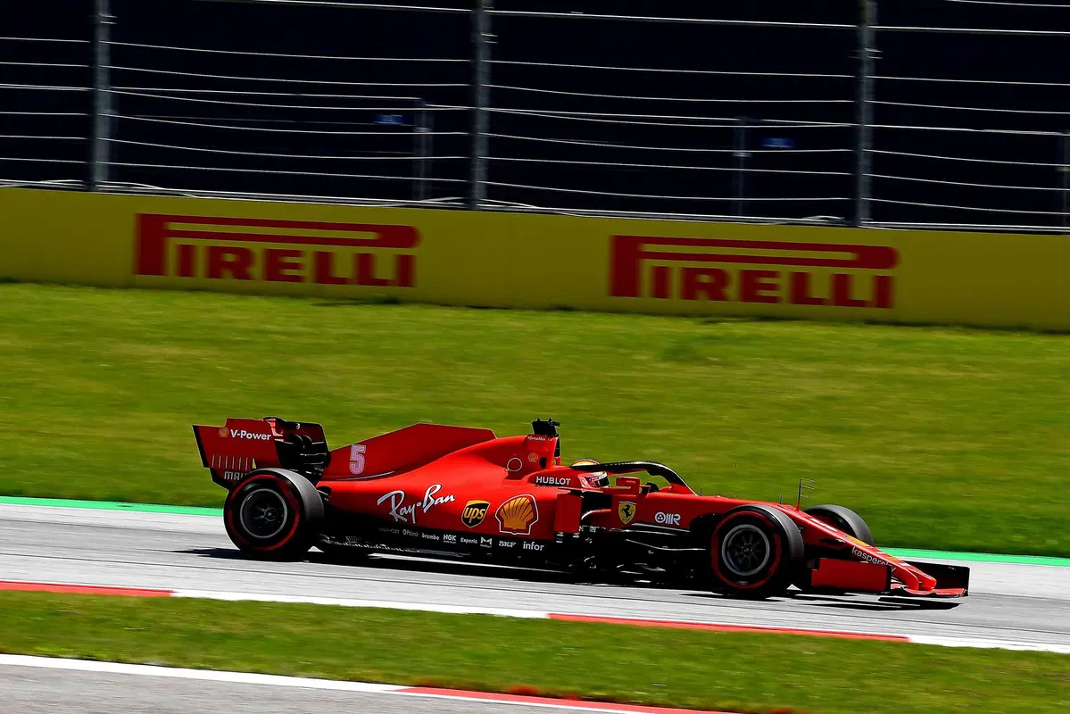 F1, GP Stiria 2020: pole per Hamilton. Male la Ferrari (13)