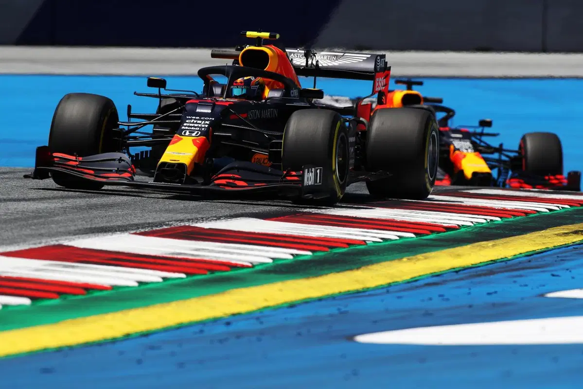 F1, GP Stiria 2020: pole per Hamilton. Male la Ferrari (26)