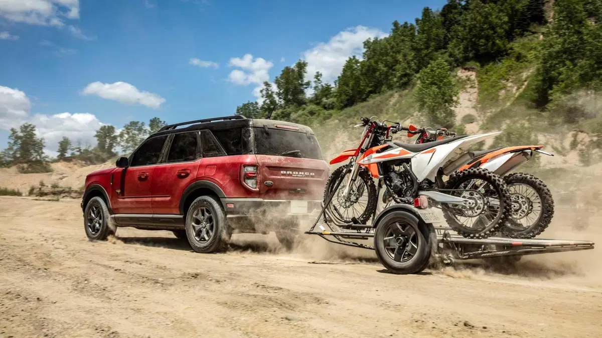 Nuovo Ford Bronco: fuoristrada e SUV, negli USA è già arrivato (7)