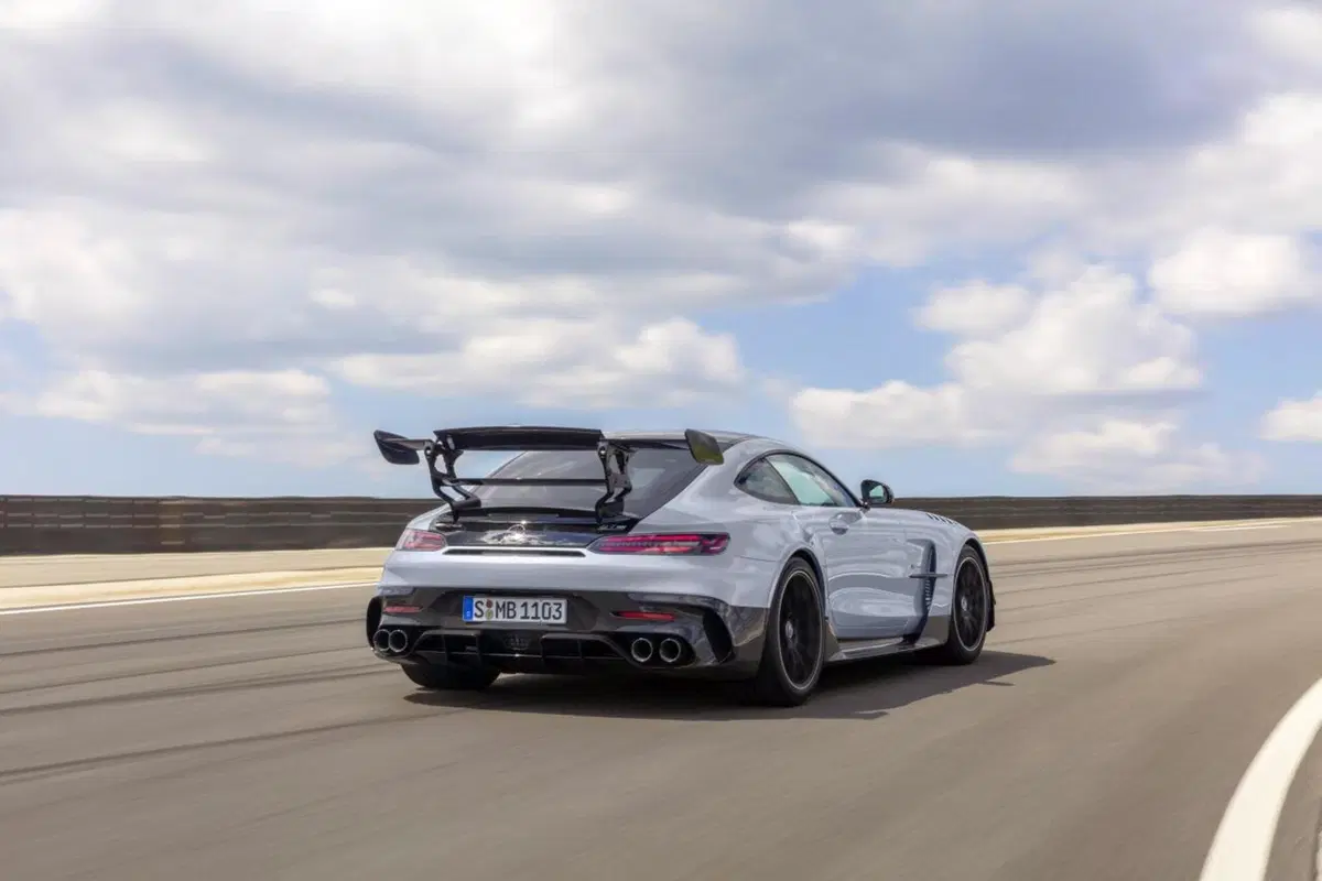 Mercedes-AMG GT Black Series, la GT estrema da 730 CV (3)