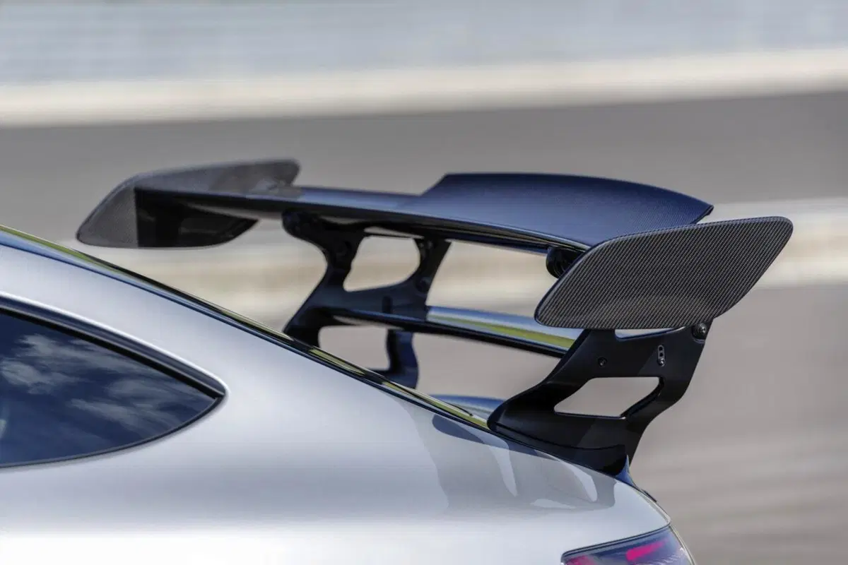 Mercedes-AMG GT Black Series, la GT estrema da 730 CV (7)
