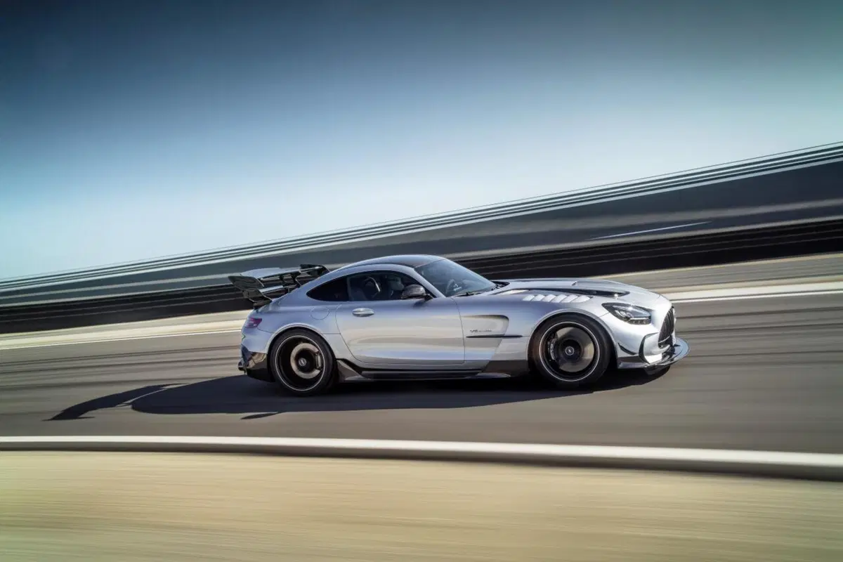 Mercedes-AMG GT Black Series, la GT estrema da 730 CV (11)