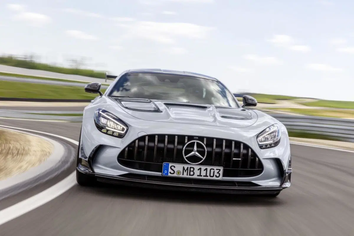 Mercedes-AMG GT Black Series, la GT estrema da 730 CV (17)