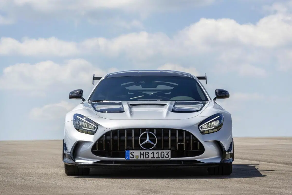 Mercedes-AMG GT Black Series, la GT estrema da 730 CV (21)