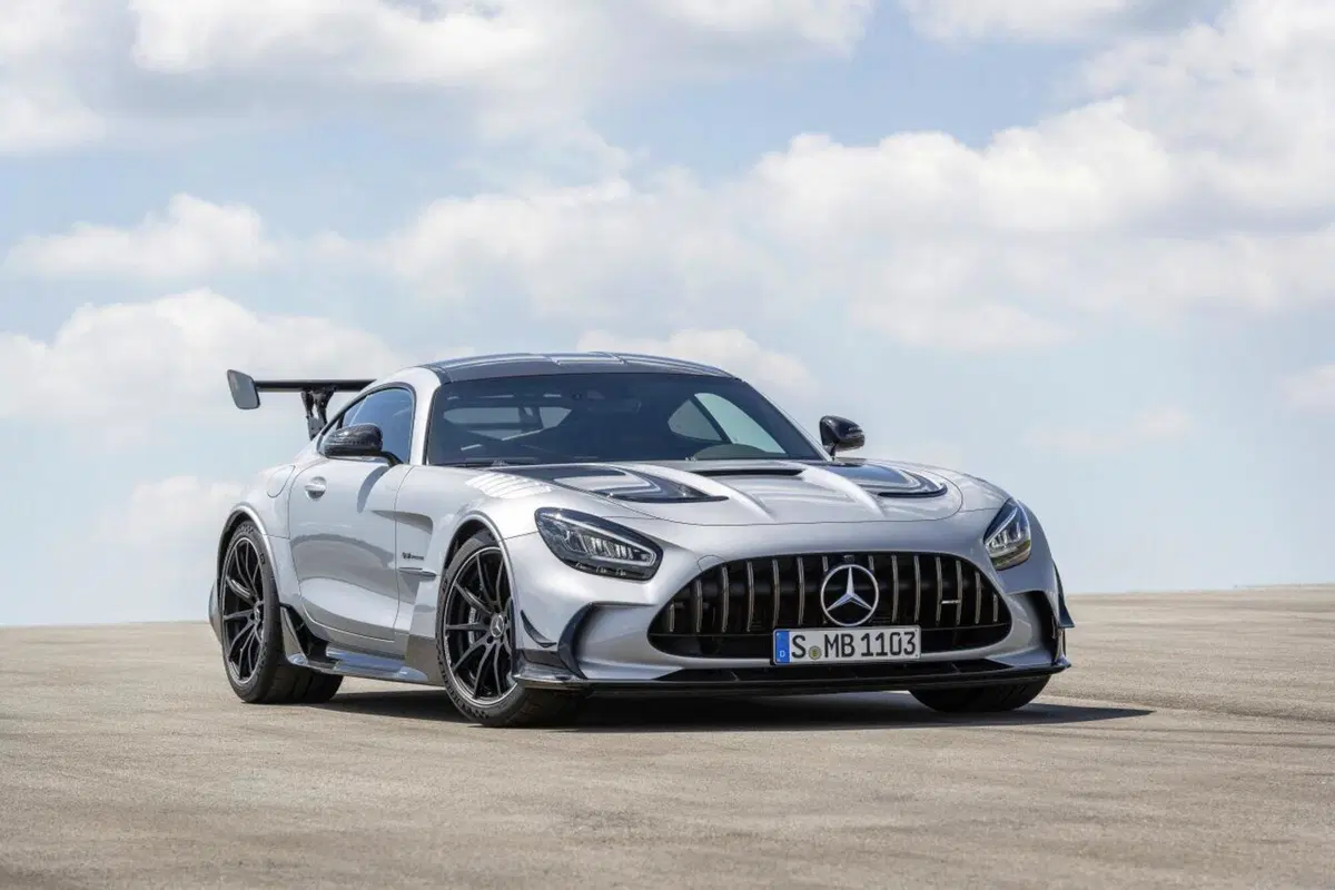 Mercedes-AMG GT Black Series, la GT estrema da 730 CV (25)