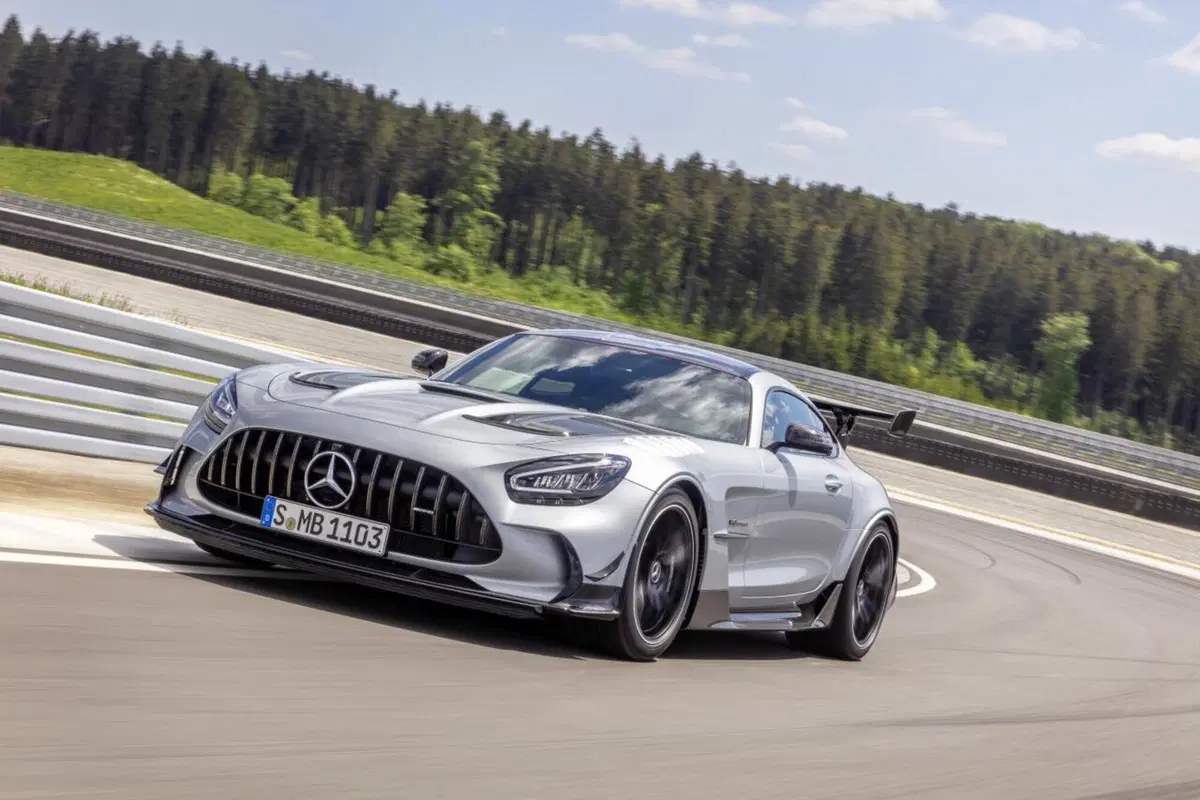 Mercedes-AMG GT Black Series, la GT estrema da 730 CV (38)