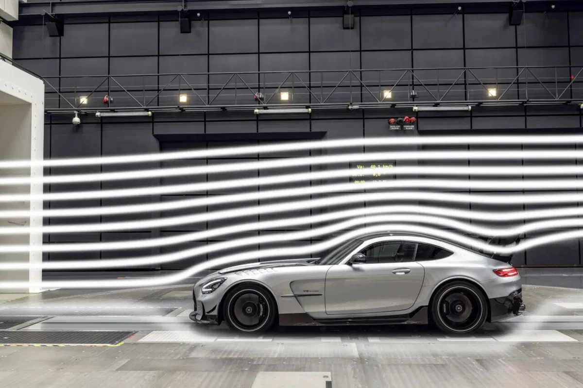 Mercedes-AMG GT Black Series, la GT estrema da 730 CV (40)