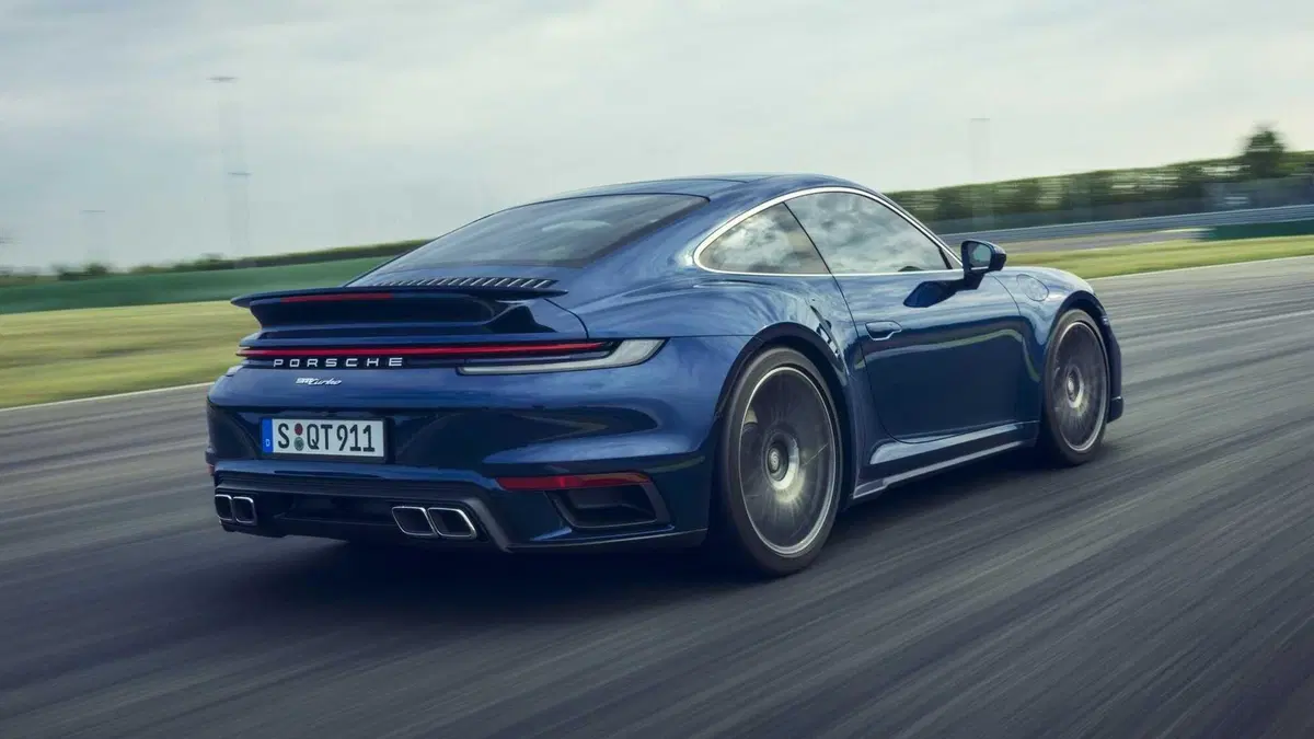Porsche 911 Turbo, Quale è meglio tra le 7? [da 930 a 992] (11)