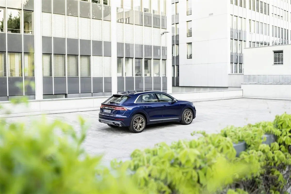 Audi SQ7 e SQ8, arriva il V8 biturbo benzina da 507 CV (5)
