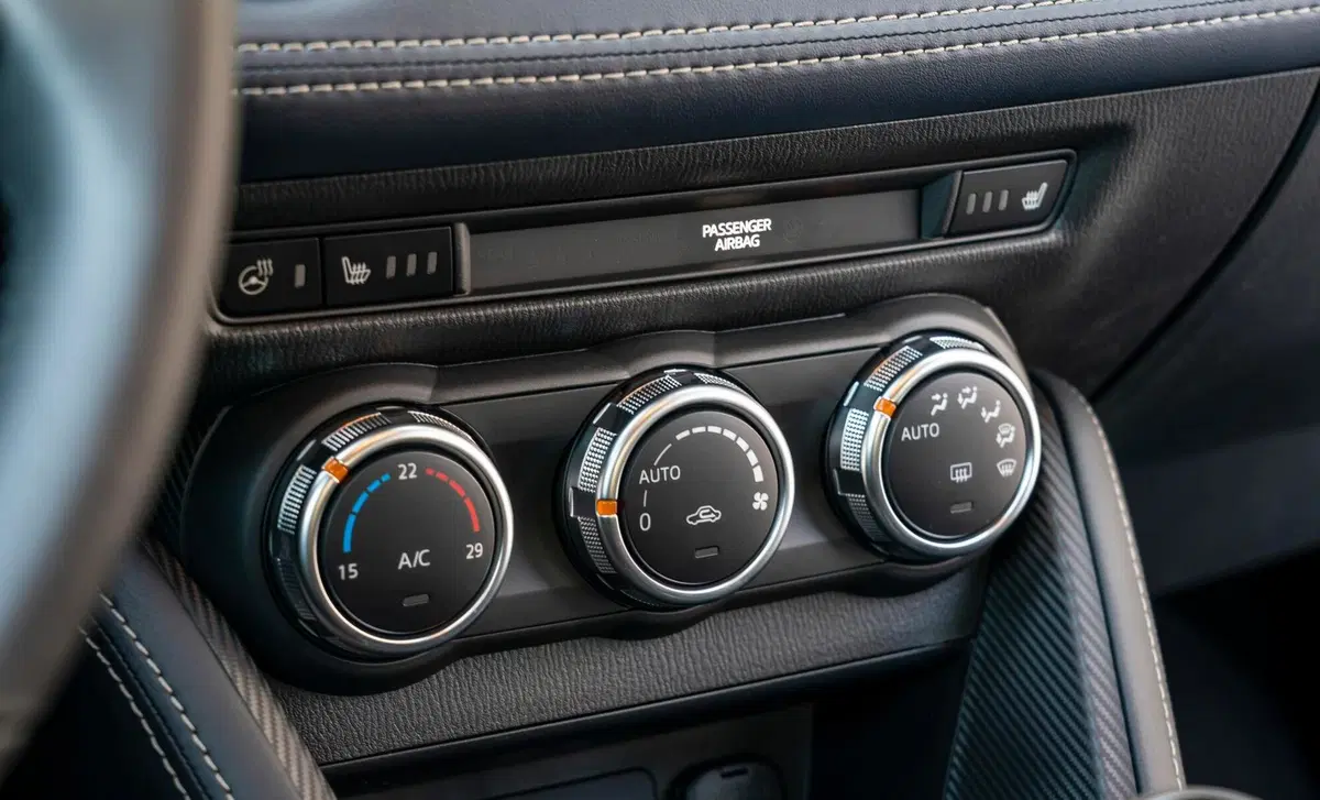 Mazda Mazda2 1.5 Skyactiv-G Evolve (42)