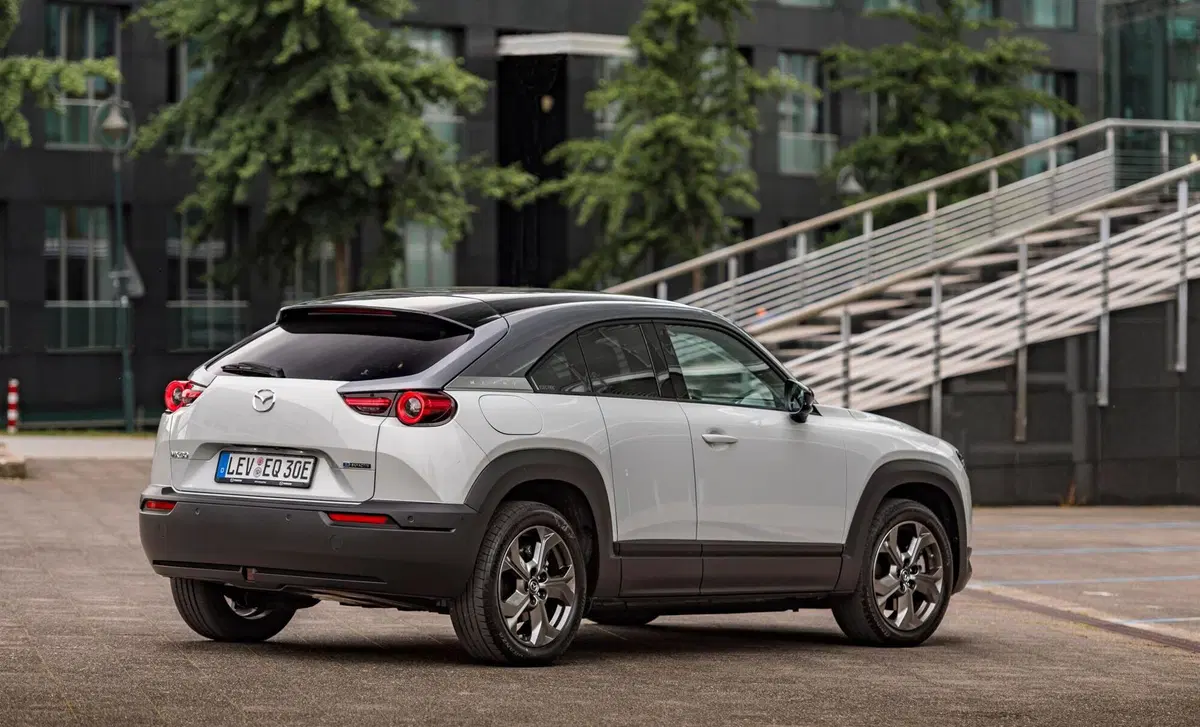 Mazda MX-30 (2020-25) (4)