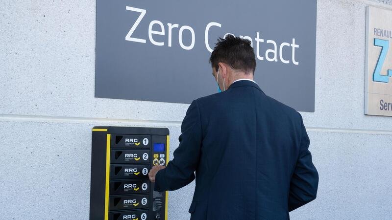 Renault digitalizza tutti i rapporti e i processi con la clientela: zero contatti (volendo) in concessionaria [App e Smart locker]