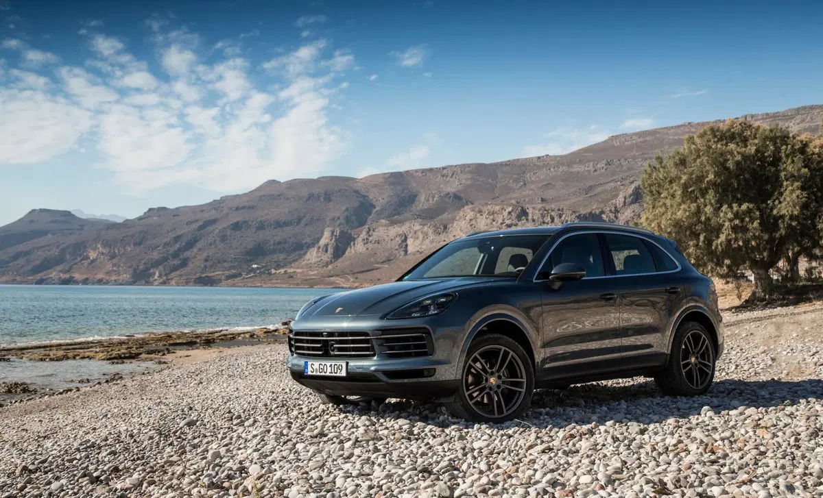 Porsche Cayenne (2017-->>) (22)