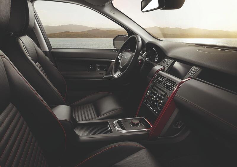 Land Rover Discovery Sport (2014-->>) (12)