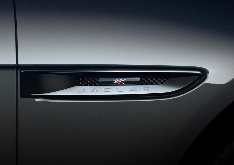 Jaguar XF (2015-->>) (46)