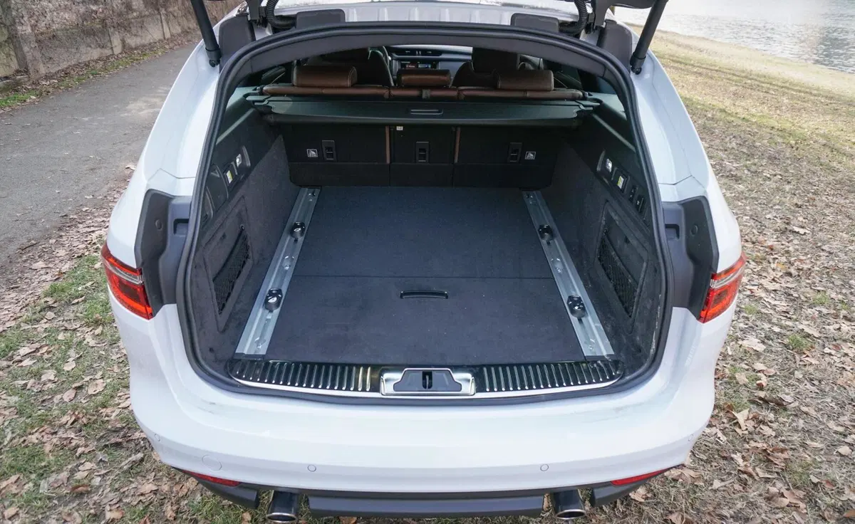 Jaguar XF Sportbrake (2017-24) (35)