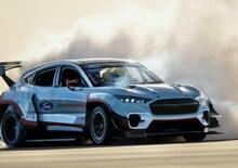 La Mustang che fuma pure senza motore termico …e drifta che Tesla scansati [VIDEO TOP]