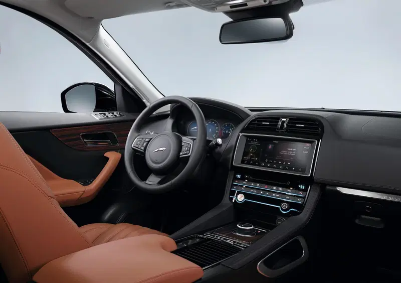 Jaguar F-Pace (49)