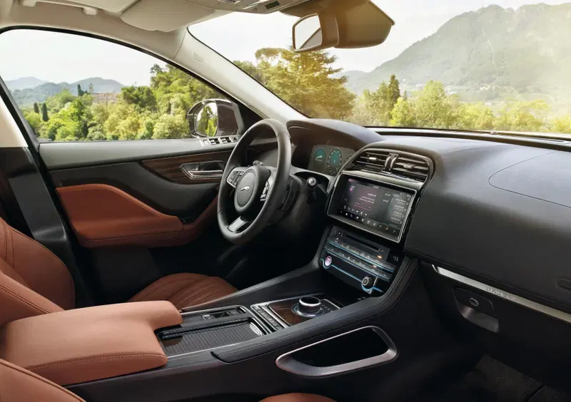 Jaguar F-Pace (45)