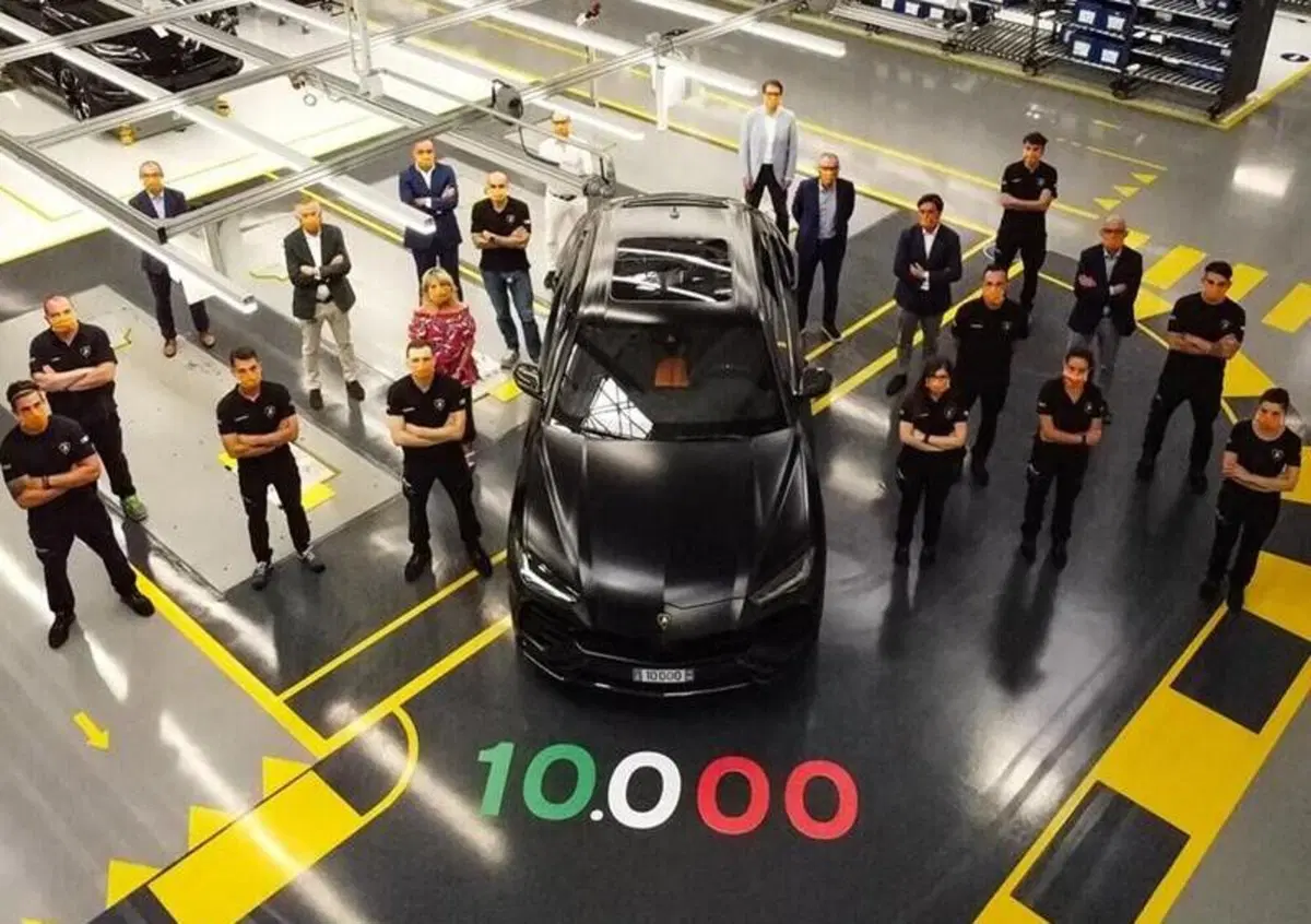 Lamborghini: prodotte 10.000 Urus