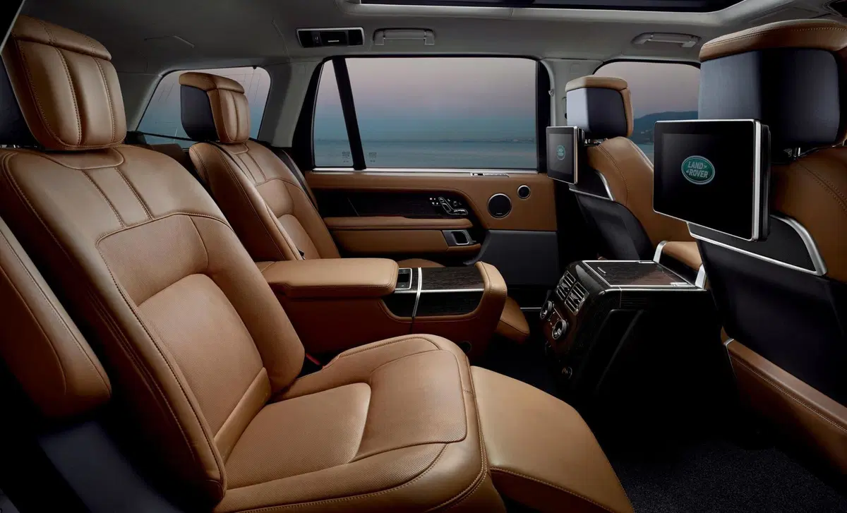 Land Rover Range Rover 4.4 SDV8 Vogue (24)