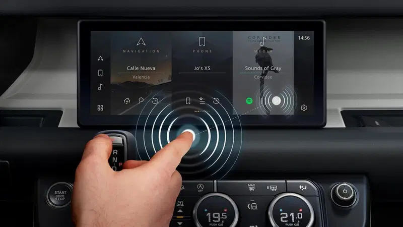Jaguar Land Rover: il touch screen &egrave; "antivirus"