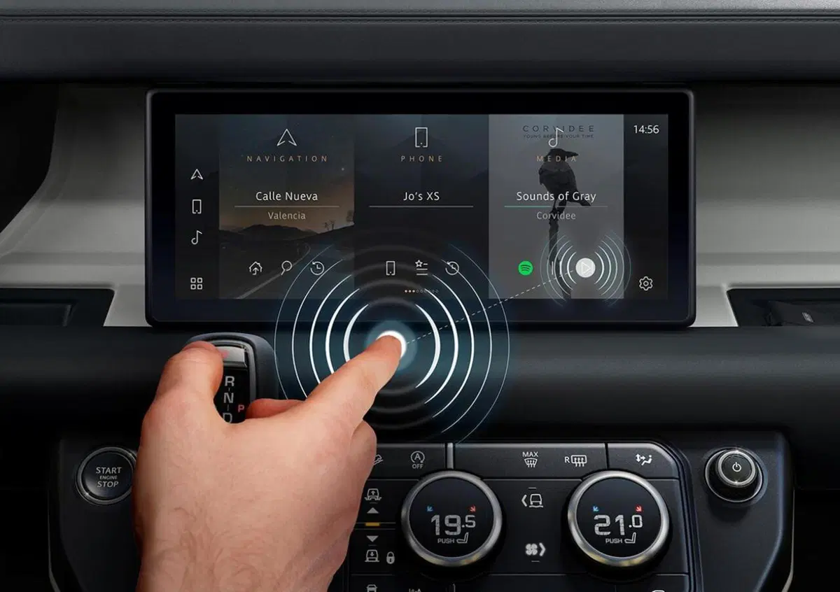 Jaguar Land Rover: il touch screen &egrave; "antivirus"