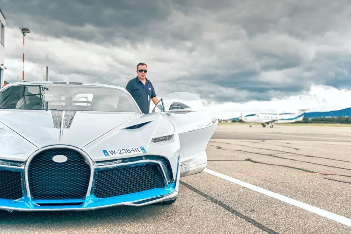 Bugatti Divo, ecco la prima pronta per la consegna (5)
