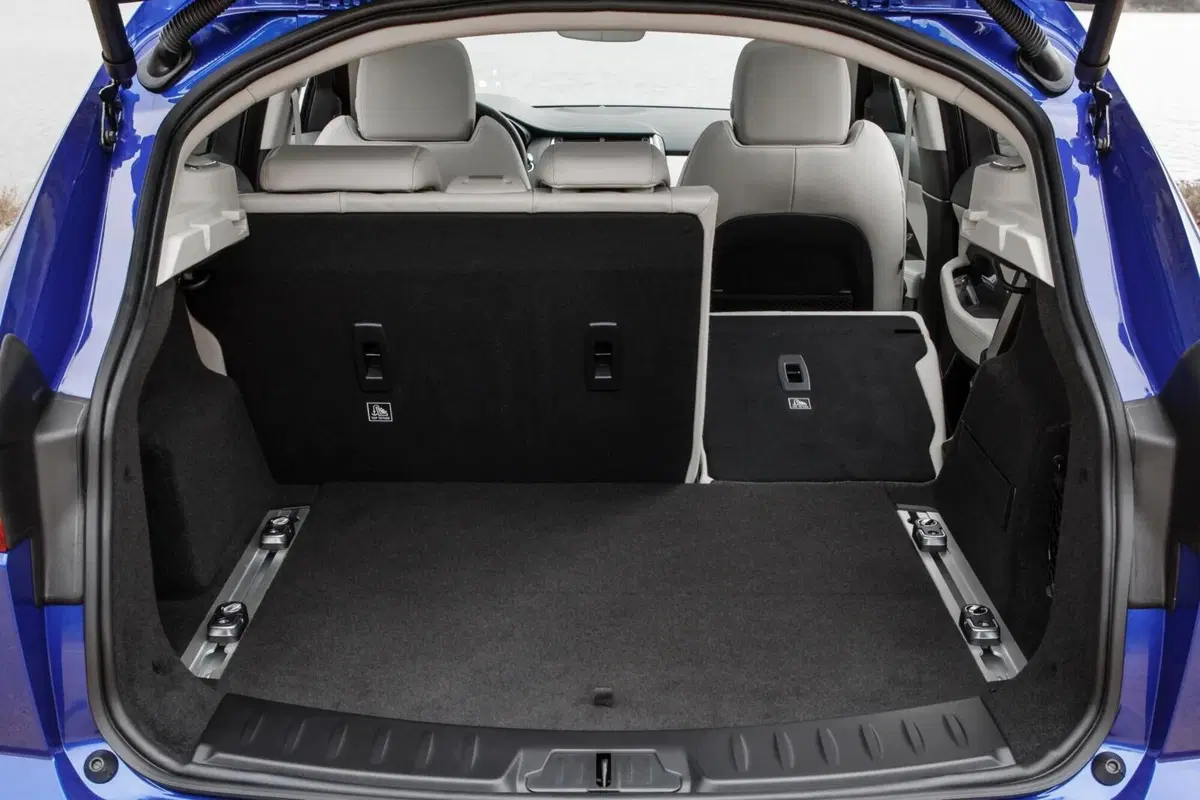 Jaguar E-Pace 2.0D 180 CV AWD R-Dynamic S (14)