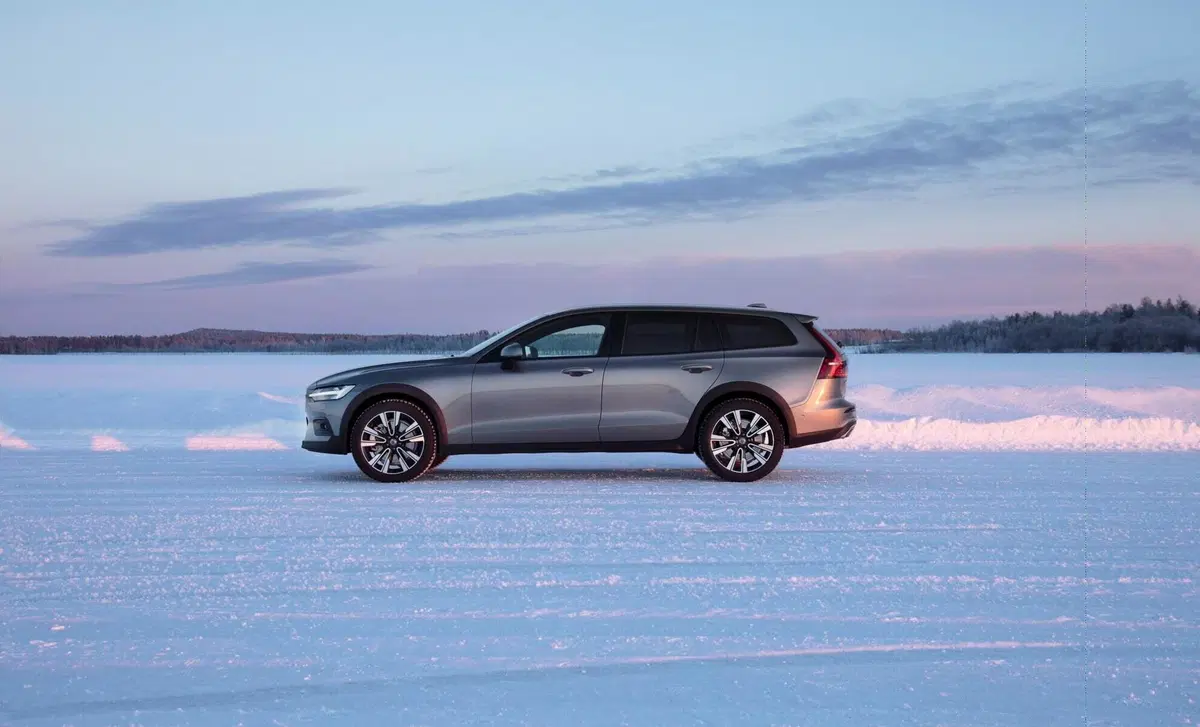 Volvo V60 Cross Country D4 AWD Geartronic Business Plus (11)