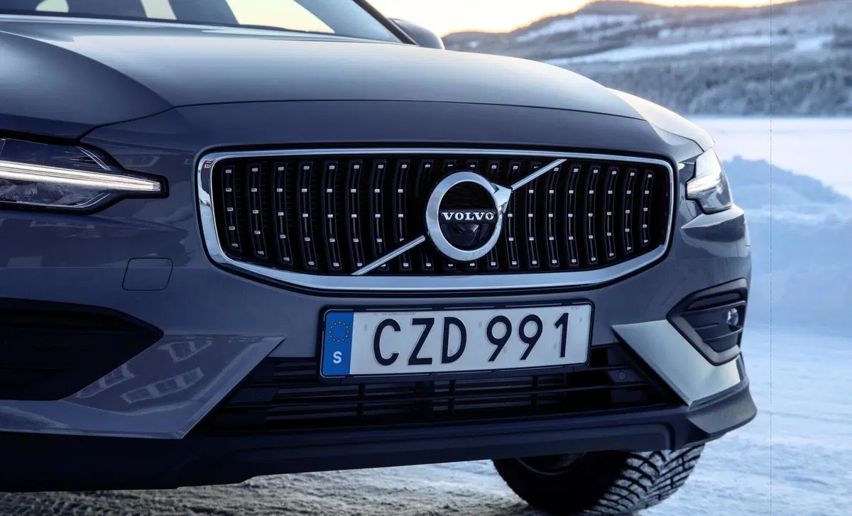 Volvo V60 Cross Country D4 AWD Geartronic Business Plus (23)