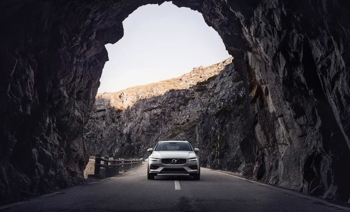 Volvo V60 Cross Country D4 AWD Geartronic Business Plus (25)