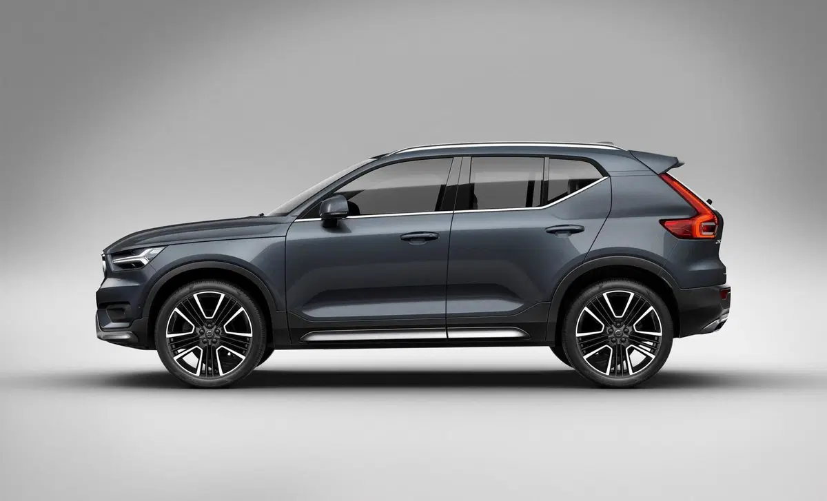 Volvo XC40 B3 automatico Essential (5)
