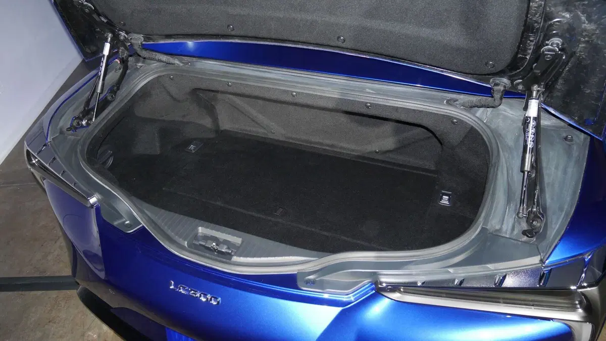 Lexus LC Hybrid Limited Edition (14)
