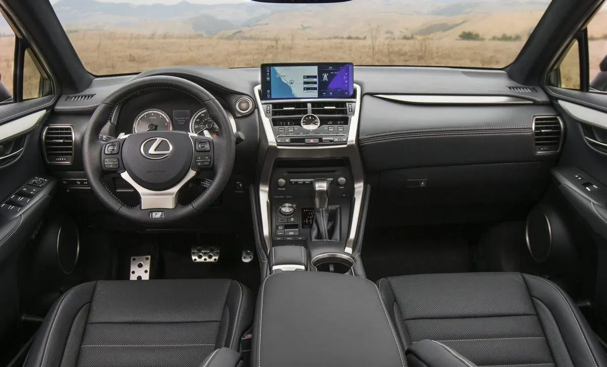 Lexus NX Hybrid 4WD Business (19)