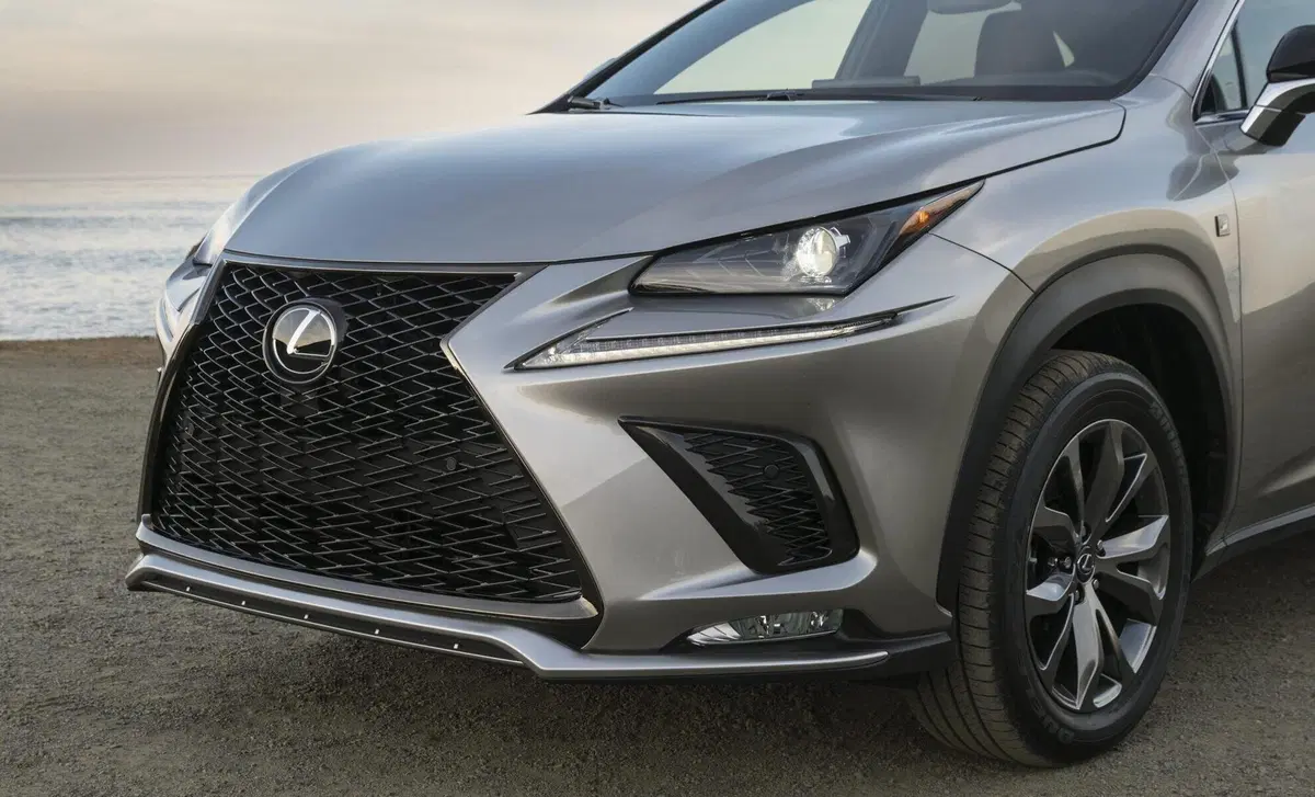 Lexus NX Hybrid 4WD Business (25)