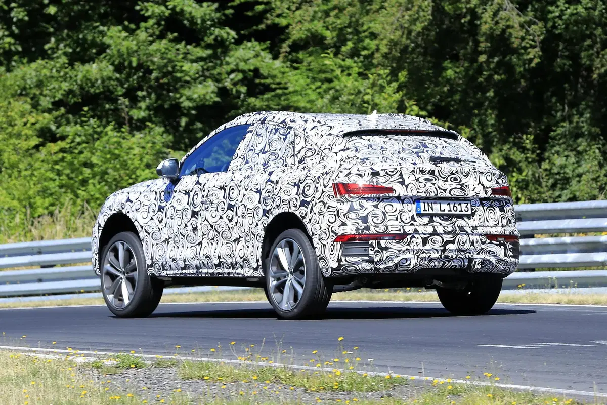 Audi Q5 Sportback, le foto spia (11)