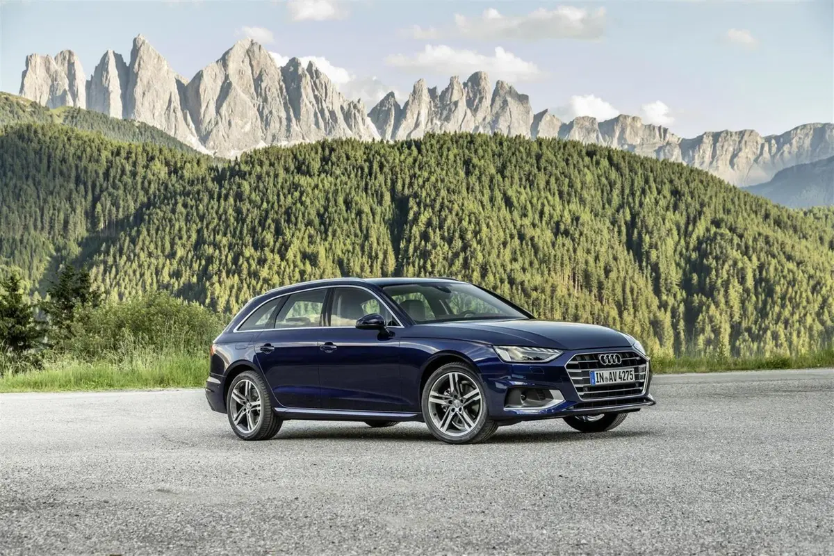 Audi A4, ecco il model year 2021 (17)