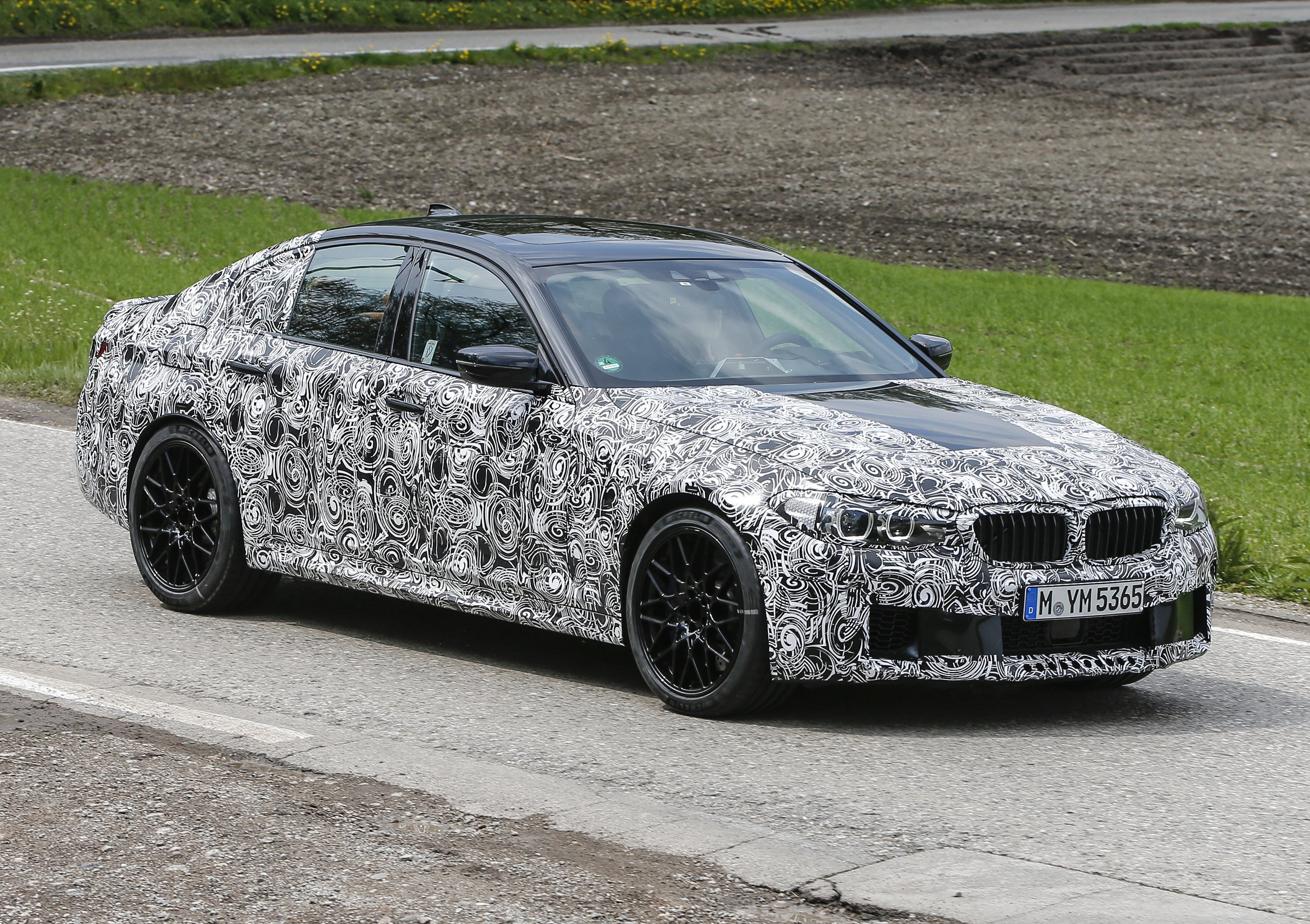 Nuova BMW Serie 5: le foto spia di tutte le versioni