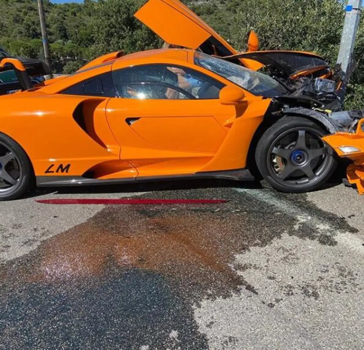 L’ex F1 Adrian Sutil l’ha fatta grossa. Ecco come ha ridotto la sua McLaren Senna LM [VIDEO e FOTO] (5)