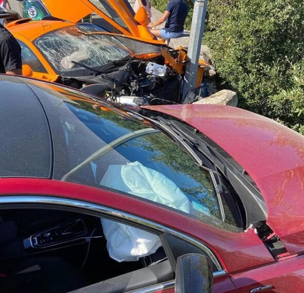L’ex F1 Adrian Sutil l’ha fatta grossa. Ecco come ha ridotto la sua McLaren Senna LM [VIDEO e FOTO] (6)