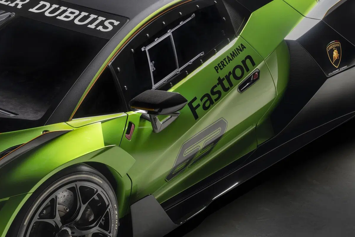 Lamborghini Essenza SCV12: mostro da pista da oltre 830 CV (7)