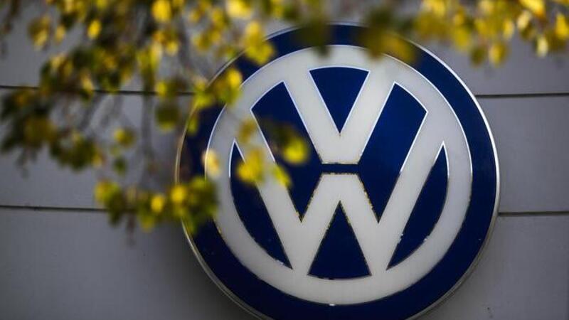 Volkswagen, primo semestre 2020 in rosso